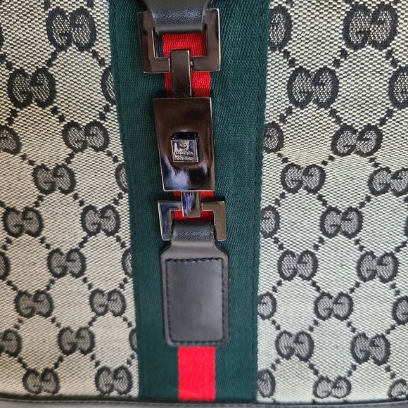 AUTHENTIC Vintage Gucci black shoulder bag - Picture 2 of 14